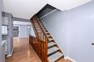 2942 Heatherwood Ct, Stow, OH 44224 - Photo 5