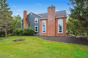 207 N Hayden Pkwy, Hudson, OH 44236 - Photo 3