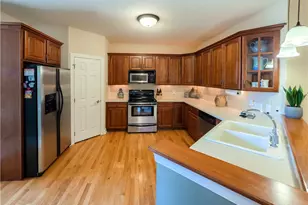6450 Pebble Bch Dr NW, Canton, OH 44718 - Photo 11