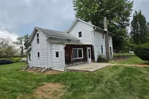 4234 Hayes Rd, Ravenna, OH 44266 - Photo 3
