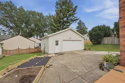 1956 Goodyear Boulevard, Akron, OH 44305 - Photo 5