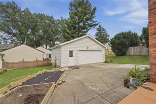 1956 Goodyear Blvd, Akron, OH 44305 - Photo 5