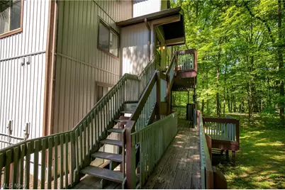 2153 Pinebrook Trail, Cuyahoga Falls, OH 44223 - Photo 37