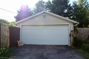 306 S Hazelwood Ave, Youngstown, OH 44509 - Photo 25