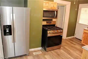 306 S Hazelwood Ave, Youngstown, OH 44509 - Photo 9
