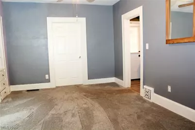 306 S Hazelwood Avenue, Youngstown, OH 44509 - Photo 13