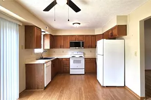 782 Orchard St, Wadsworth, OH 44281 - Photo 5