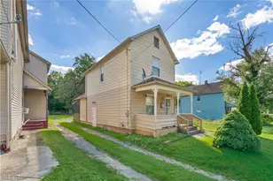 319 S Jackson St, Youngstown, OH 44506 - Photo 3