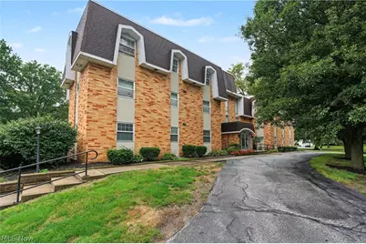 924 Memorial Parkway #104, Akron, OH 44303 - Photo 3