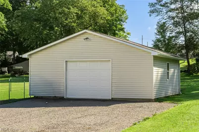 1064 Fairfield School Road, Columbiana, OH 44408 - Photo 7