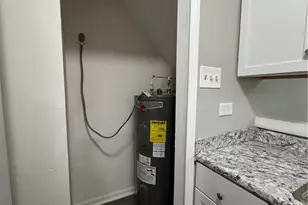 1926 Hancock St, Lorain, OH 44052 - Photo 9