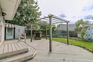 30140 Regent Rd, Wickliffe, OH 44092 - Photo 23