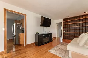 30140 Regent Rd, Wickliffe, OH 44092 - Photo 9