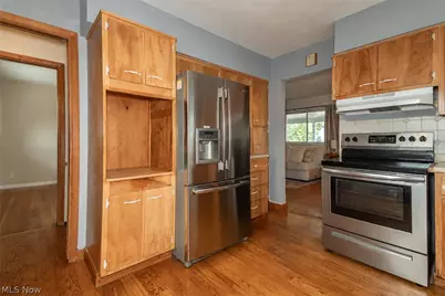 30140 Regent Road, Wickliffe, OH 44092 - Photo 11