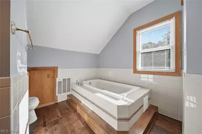 1687 Mount Pleasant Street NE, Canton, OH 44721 - Photo 15