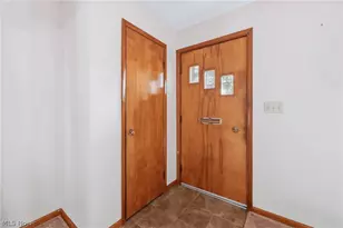 927 Barclay Ave, Salem, OH 44460 - Photo 7
