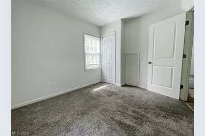 1731 Thornapple Avenue, Akron, OH 44301 - Photo 5