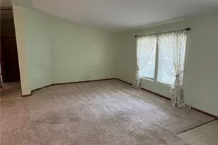 3295 Waterside Dr, Akron, OH 44319 - Photo 9