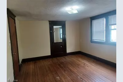 50 N Hazelwood Avenue, Youngstown, OH 44509 - Photo 11