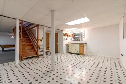 4025 Burke Avenue NE, Louisville, OH 44641 - Photo 25