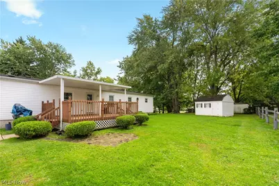4025 Burke Avenue NE, Louisville, OH 44641 - Photo 31