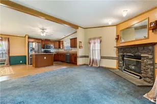 4025 Burke Ave NE, Louisville, OH 44641 - Photo 7