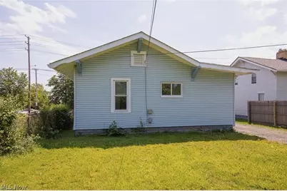 15009 Miles Avenue, Loveland, OH 44128 - Photo 23