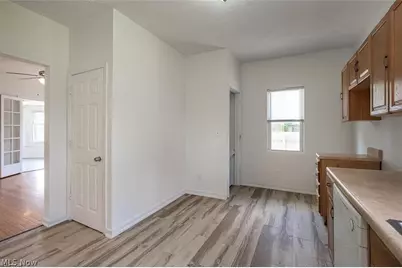 15009 Miles Avenue, Loveland, OH 44128 - Photo 11