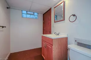 944 Larkridge Ave, Youngstown, OH 44512 - Photo 23