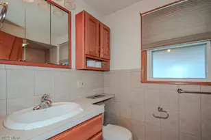 944 Larkridge Ave, Youngstown, OH 44512 - Photo 13