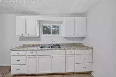 6741 Sumner Road, Ravenna, OH 44266 - Photo 11