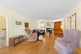 691 E Ford Ave, Barberton, OH 44203 - Photo 5