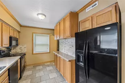 2143 Hillside Street, Cuyahoga Falls, OH 44221 - Photo 11