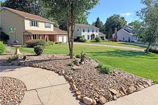 1043 Reedy Dr, Wadsworth, OH 44281 - Photo 5