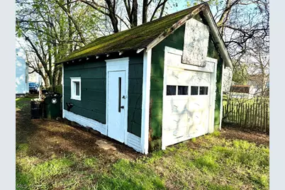 1529 Stark Avenue SW, Canton, OH 44706 - Photo 5