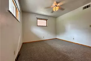 229 Donnell St, Weirton, WV 26062 - Photo 17