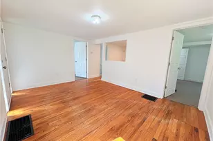 971 Eastman St, Zanesville, OH 43701 - Photo 9