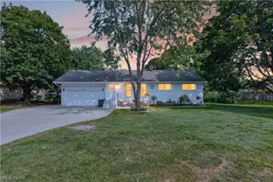 8247 Fairlane Dr, Macedonia, OH 44056 - Photo 1