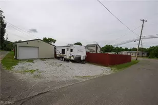 544 E High St, Uhrichsville, OH 44683 - Photo 9