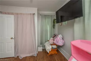 544 E High St, Uhrichsville, OH 44683 - Photo 23