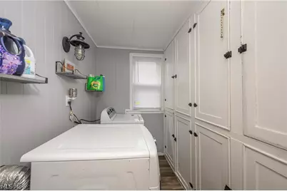 544 E High Street, Uhrichsville, OH 44683 - Photo 17