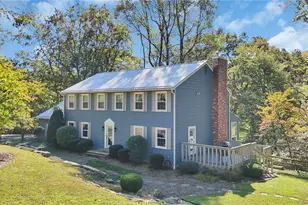 557 Hillsdale Dr, Coshocton, OH 43812 - Photo 1