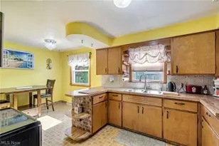 3229 Glen Oaks Dr, Youngstown, OH 44511 - Photo 21
