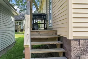 376 E 1/2 Ohio Ave, Sebring, OH 44672 - Photo 9