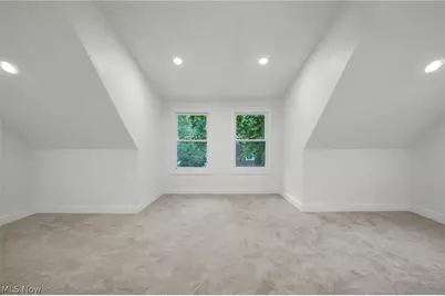 2094 Lamberton Road, Cleveland Heights, OH 44118 - Photo 39