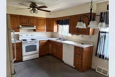 111 Marie Avenue, Weirton, WV 26062 - Photo 9