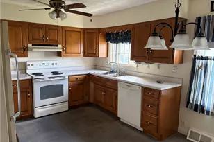 111 Marie Ave, Weirton, WV 26062 - Photo 9