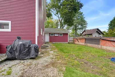 2390 Roth Drive, Cuyahoga Falls, OH 44221 - Photo 31