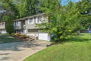 5124 Willow Crest Ave, Austintown, OH 44515 - Photo 3