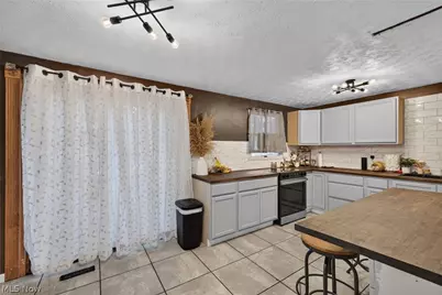 5124 Willow Crest Avenue, Austintown, OH 44515 - Photo 17